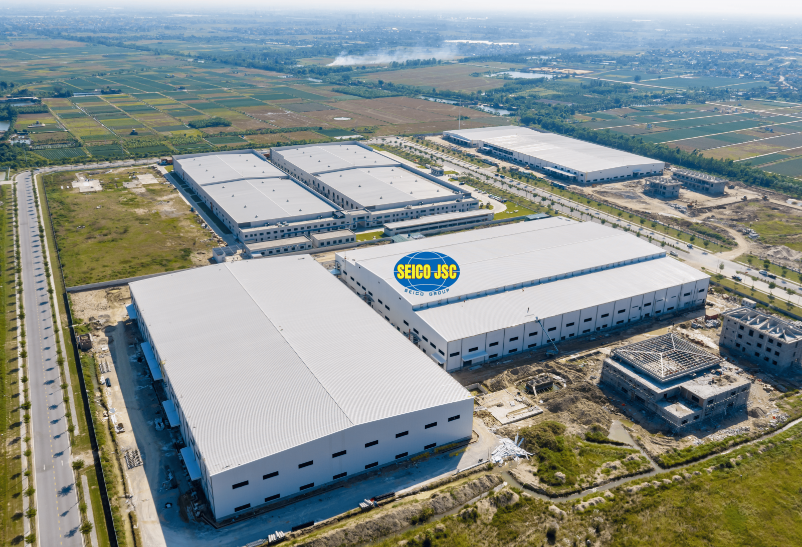 FACTORY AT AN PHAT HIGH-TECH INDUSTRIAL PARK - AN PHAT COMPLEX   