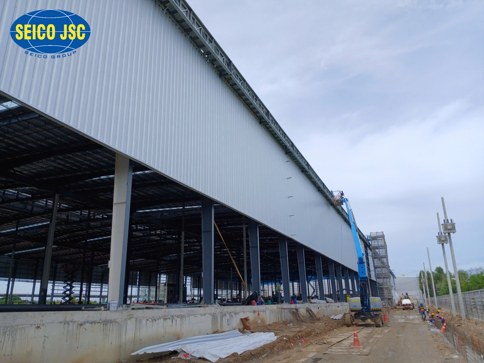 BN2-Freezone Facilities FZ1 Warehouse 