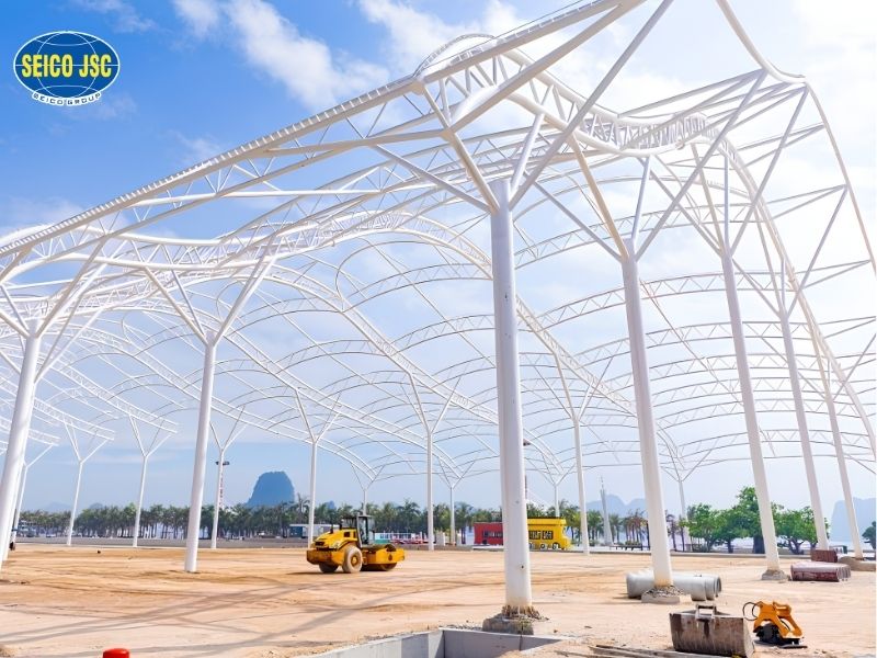 Ứng dụng kết cấu thép cho nhà thi đấu mái che lớn