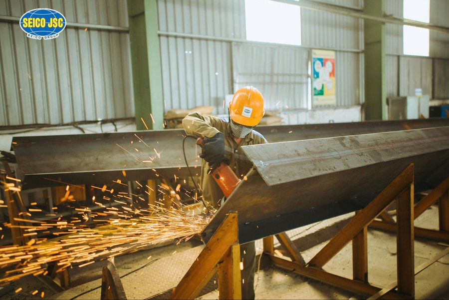 Thép mạ kẽm chống ăn mòn trong môi trường chăn nuôi Thép mạ kẽm chống ăn mòn trong môi trường chăn nuôi