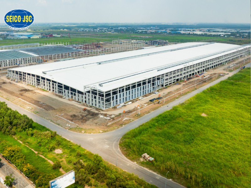 Nhà xưởng tiền chế là công trình công nghiệp sử dụng khung thép làm kết cấu chịu lực chính
